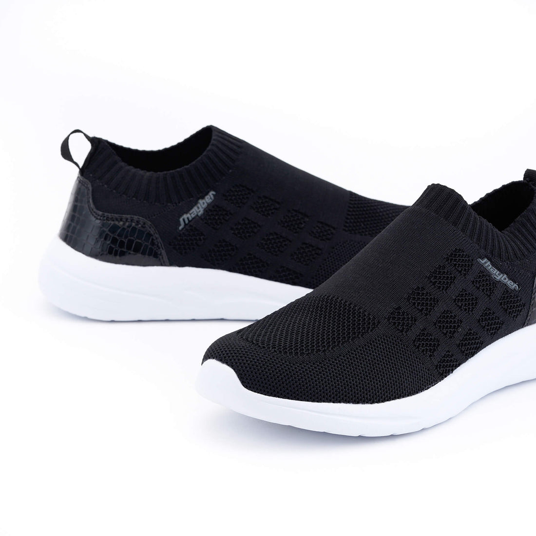 Chegama Black Sneakers
