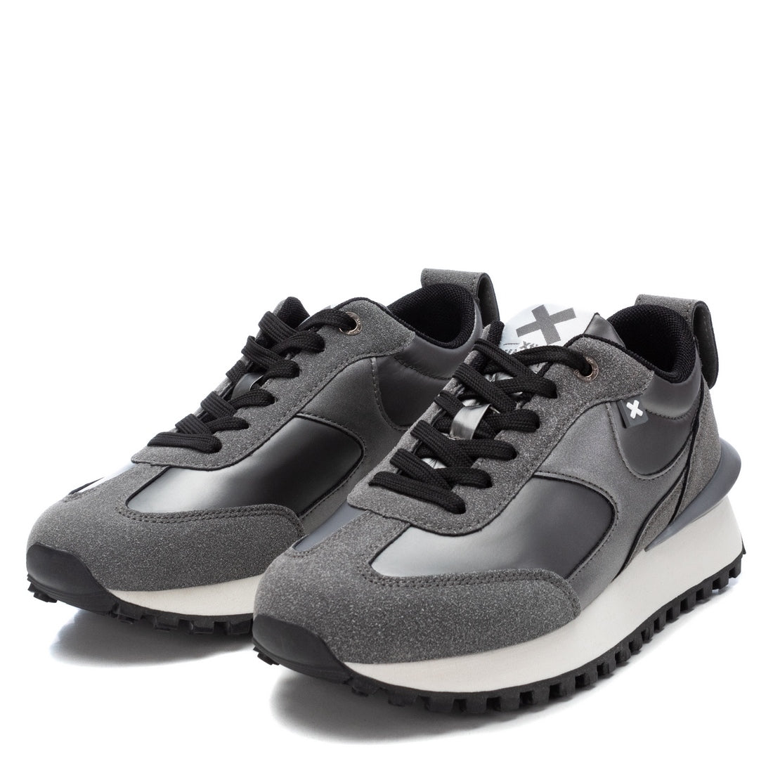 Roma Plumb Sneakers