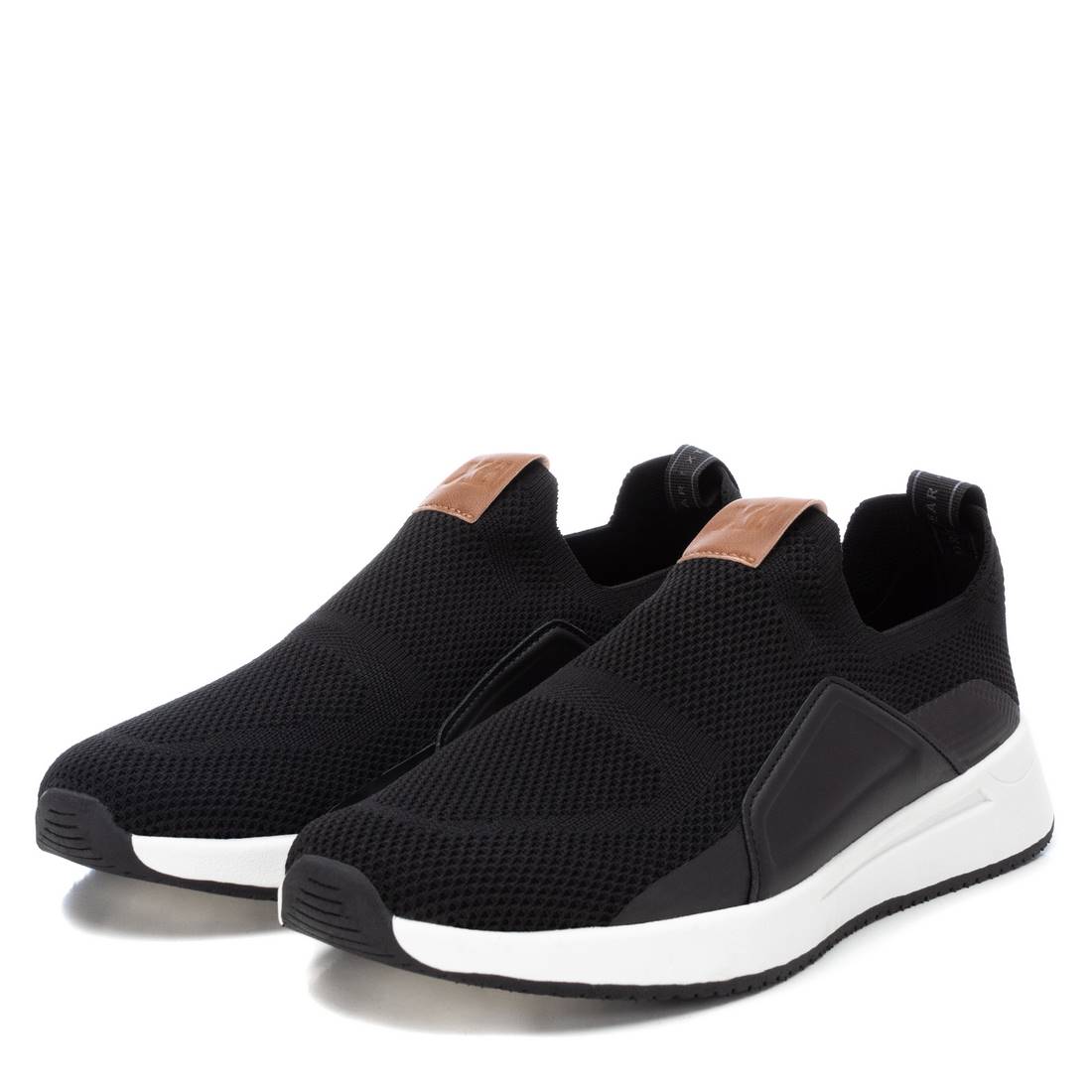 Stolm Black Sneaker